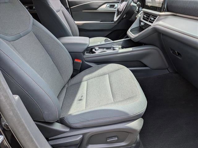 Certified 2025 Ford Explorer Active RWD image 21