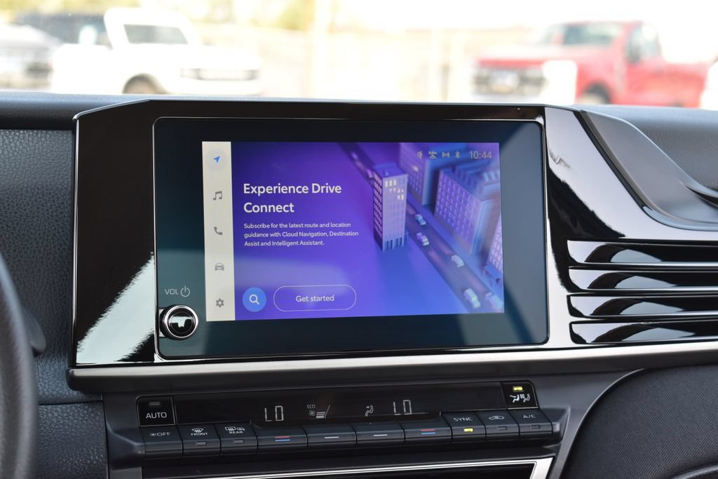 Used 2025 Toyota Camry LE FWD image 18