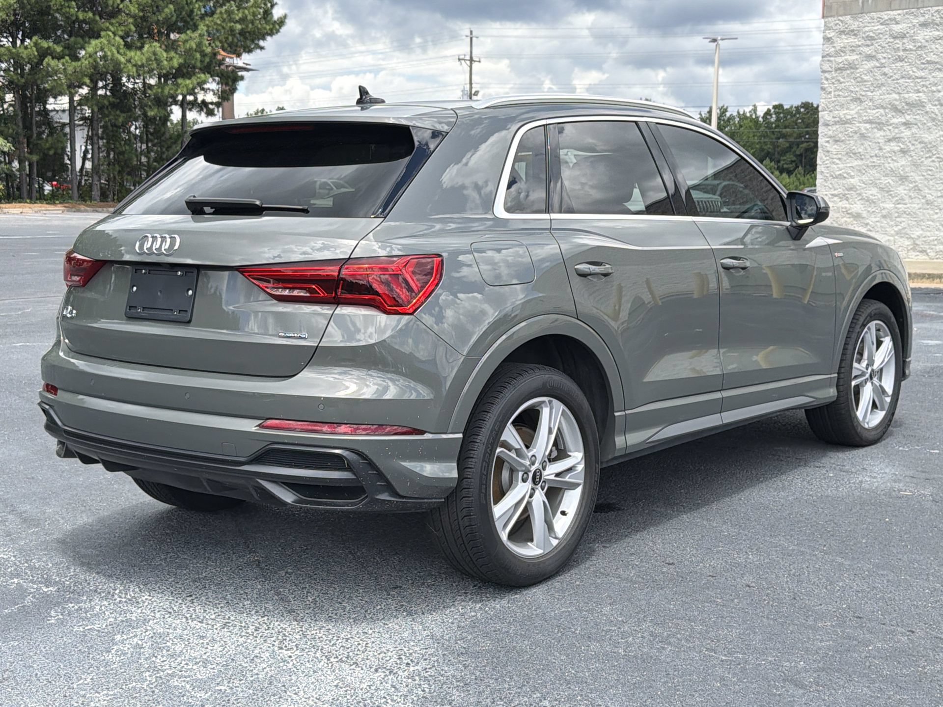 Used 2022 Audi Q3 2.0T Premium AWD/4WD image 15