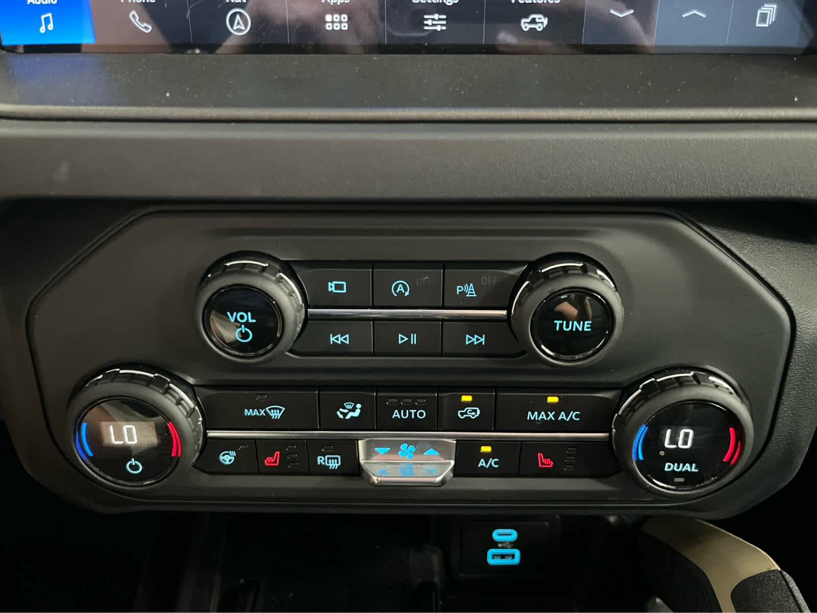 Certified 2025 Ford Bronco Badlands AWD/4WD image 33