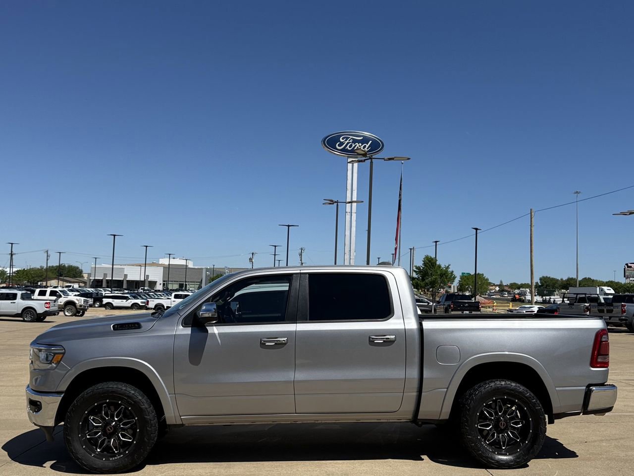 Used 2021 RAM 1500 Laramie image 3