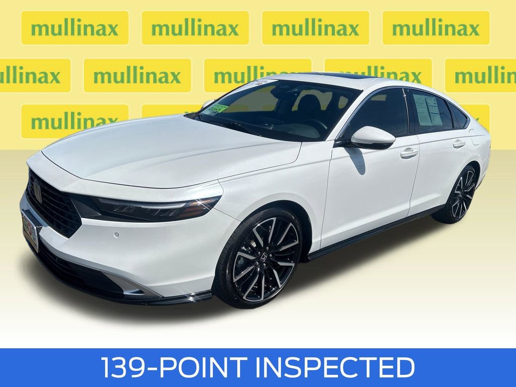 Used 2023 Honda Accord Touring image 14