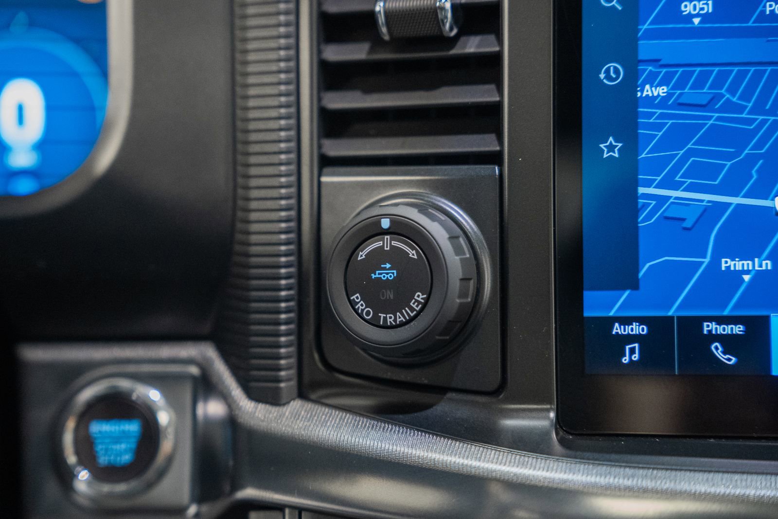 Certified 2024 Ford F150 Lariat w/ Equipment Group 502A High image 30