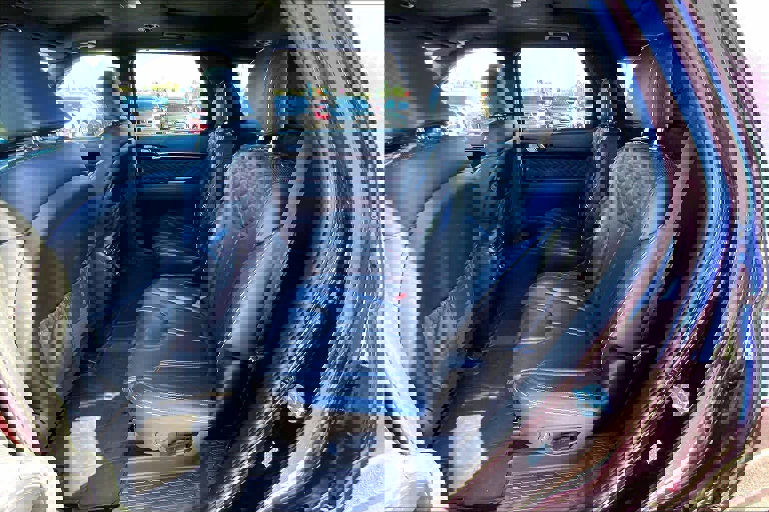 Used 2022 Hyundai Palisade Calligraphy image 19