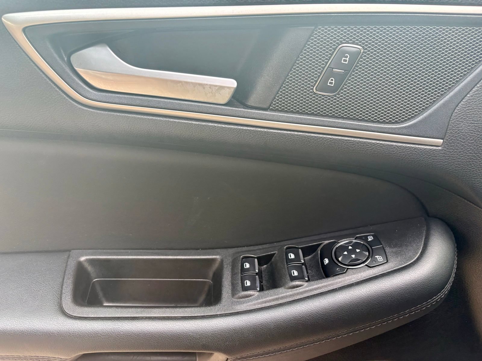 Certified 2024 Ford Edge SEL AWD/4WD image 16
