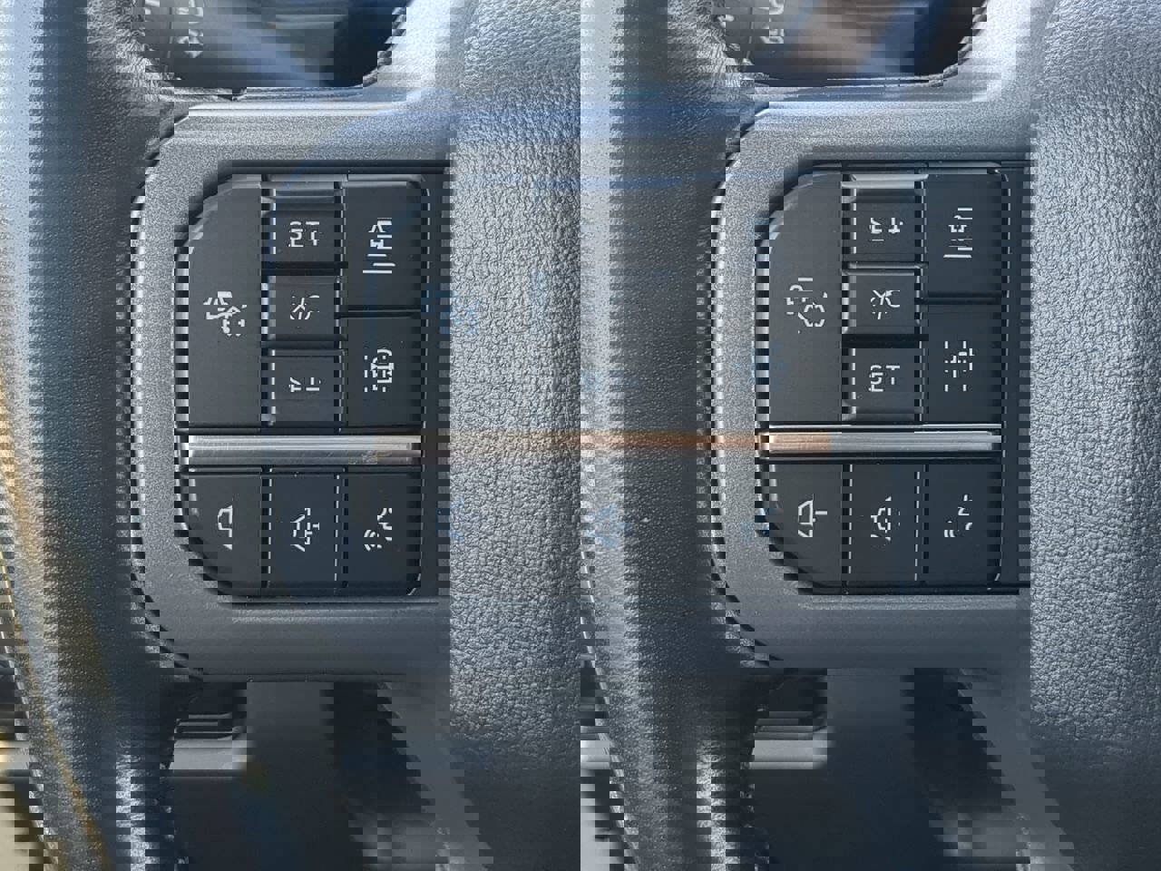 Certified 2023 Ford F350 Lariat w/ Lariat Ultimate Package image 24