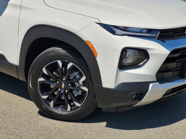 Used 2023 Chevrolet TrailBlazer LT FWD image 9