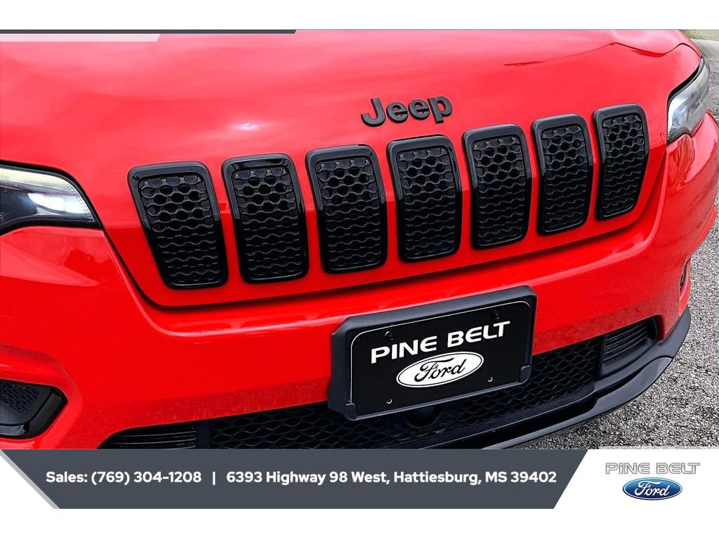 Used 2021 Jeep Cherokee Latitude Plus AWD/4WD image 24