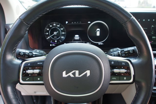 Used 2022 Kia Carnival SX Prestige FWD image 26