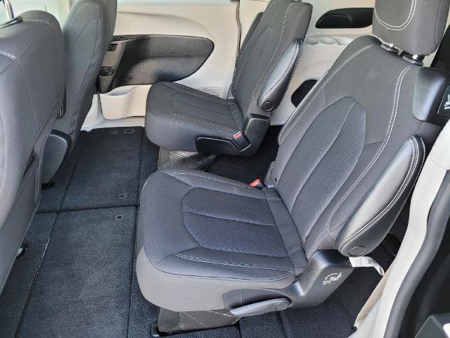 Used 2023 Chrysler Voyager LX FWD image 12