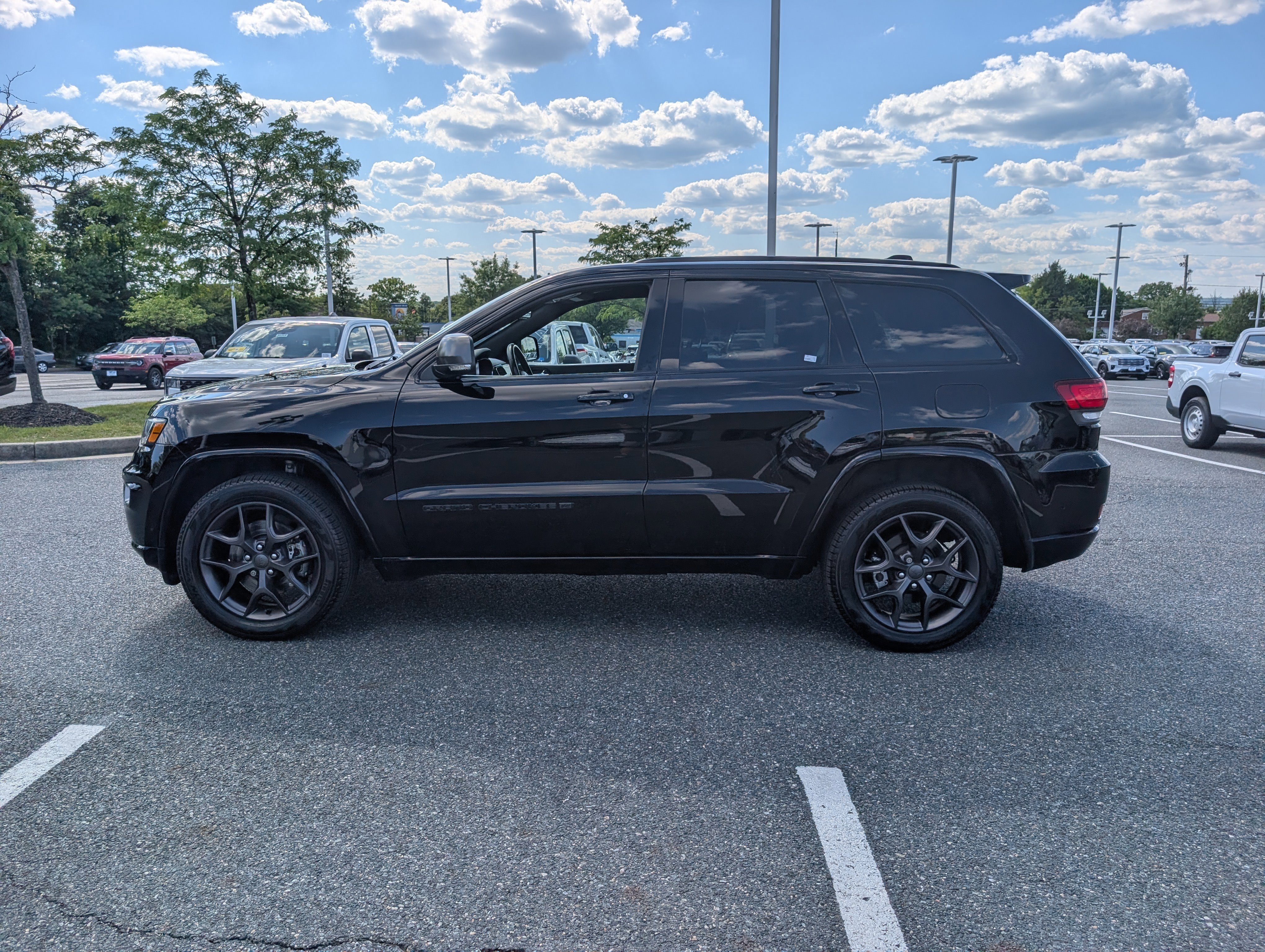 Used 2021 Jeep Grand Cherokee Limited w/ Quick Order Package 28K 80th AWD/4WD image 6