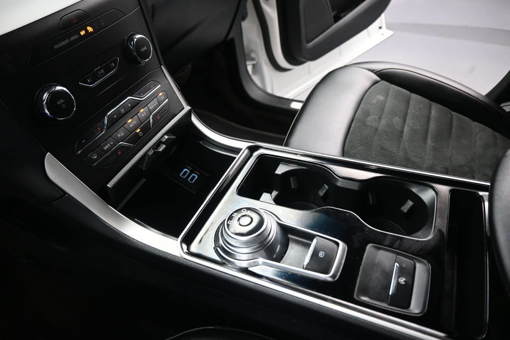 Certified 2020 Ford Edge ST-Line FWD image 17