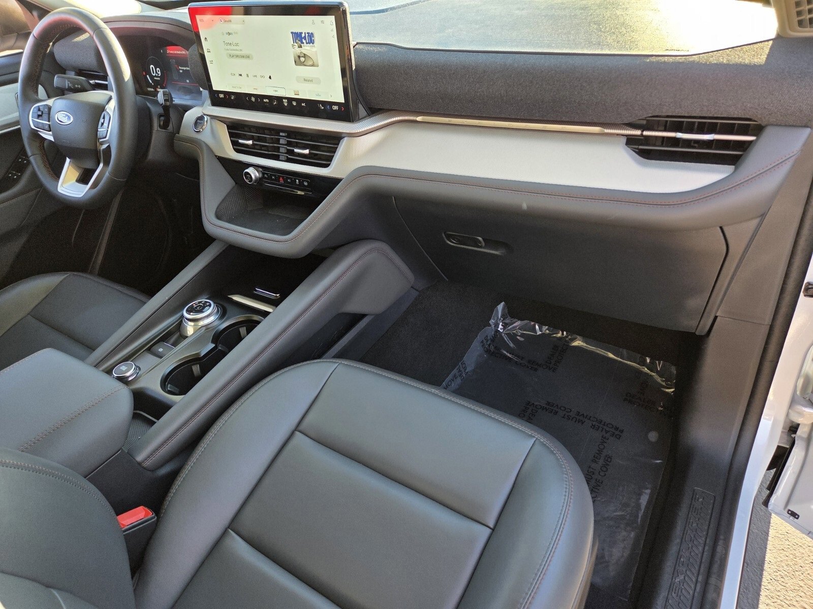 Certified 2025 Ford Explorer Active w/ Active Comfort Package image 17