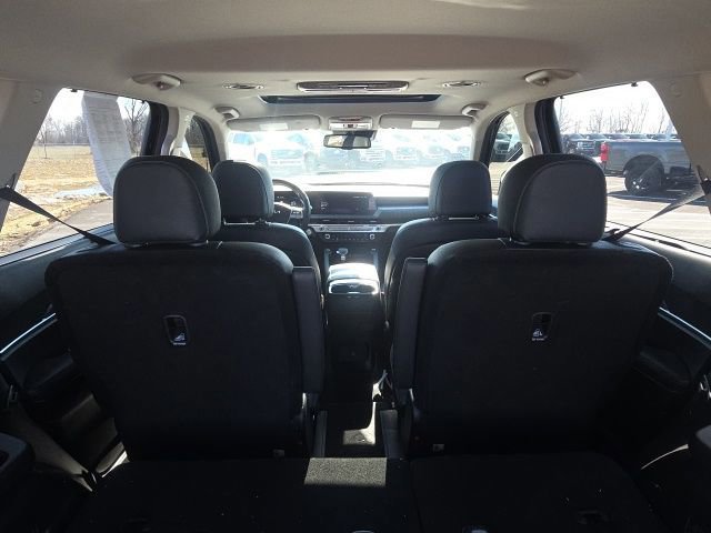 Used 2023 Kia Telluride EX w/ EX Captain's Chair Package image 15
