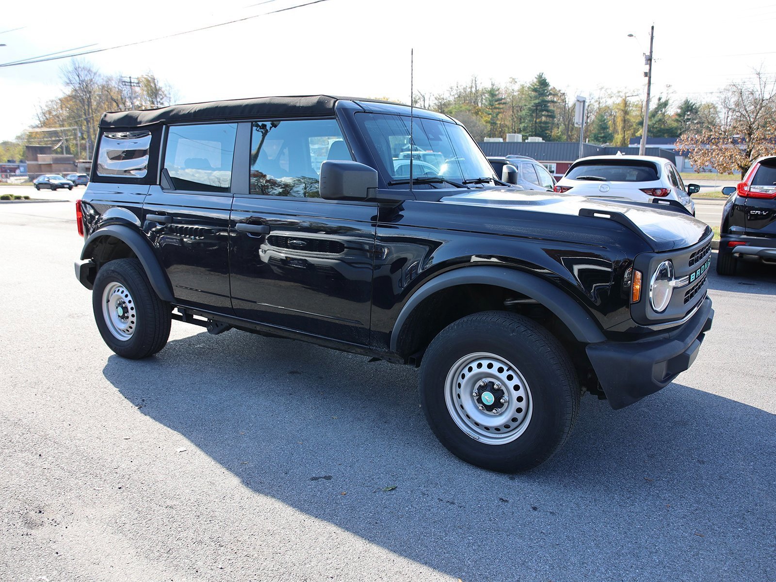 Certified 2023 Ford Bronco 4-Door image 2