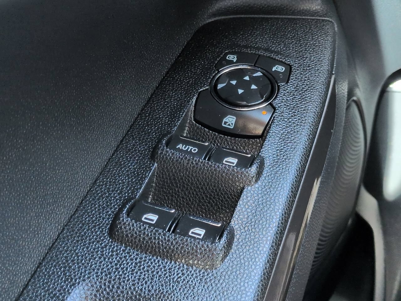 Certified 2021 Ford EcoSport SE FWD image 24