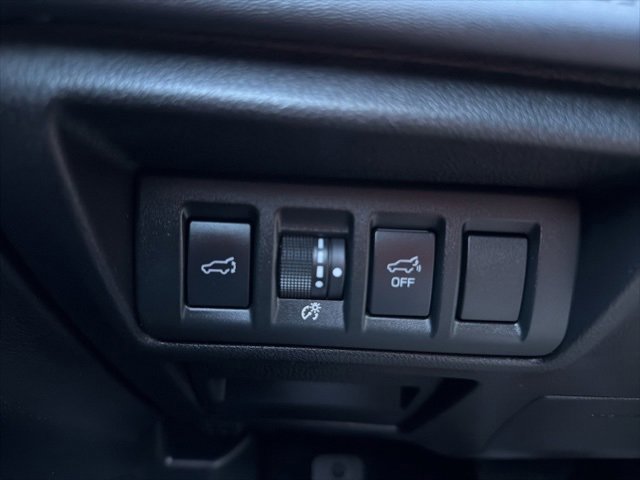 Used 2020 Subaru Outback Touring w/ Popular Package #2 image 18