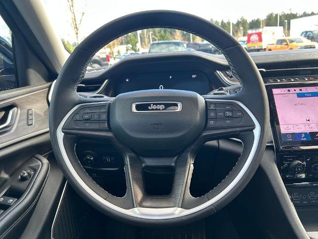 Used 2023 Jeep Grand Cherokee L Limited w/ Luxury Tech Group II image 22