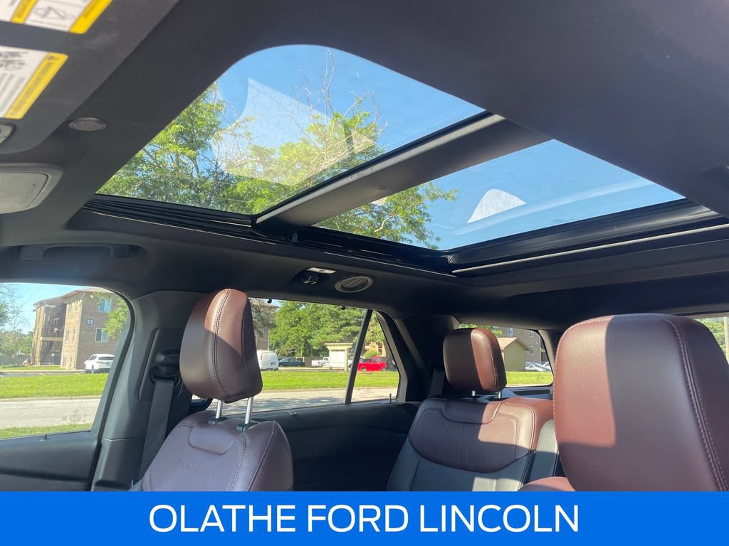 Certified 2023 Ford Explorer Platinum w/ Technology Package AWD/4WD image 19