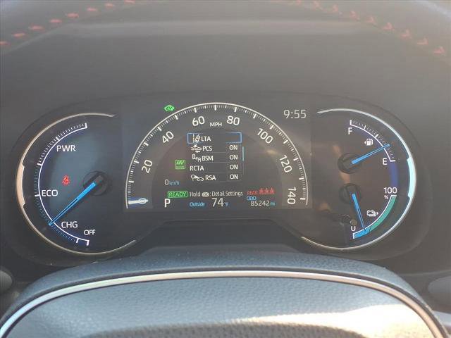 Used 2021 Toyota RAV4 SE w/ Weather & Moonroof Package image 12