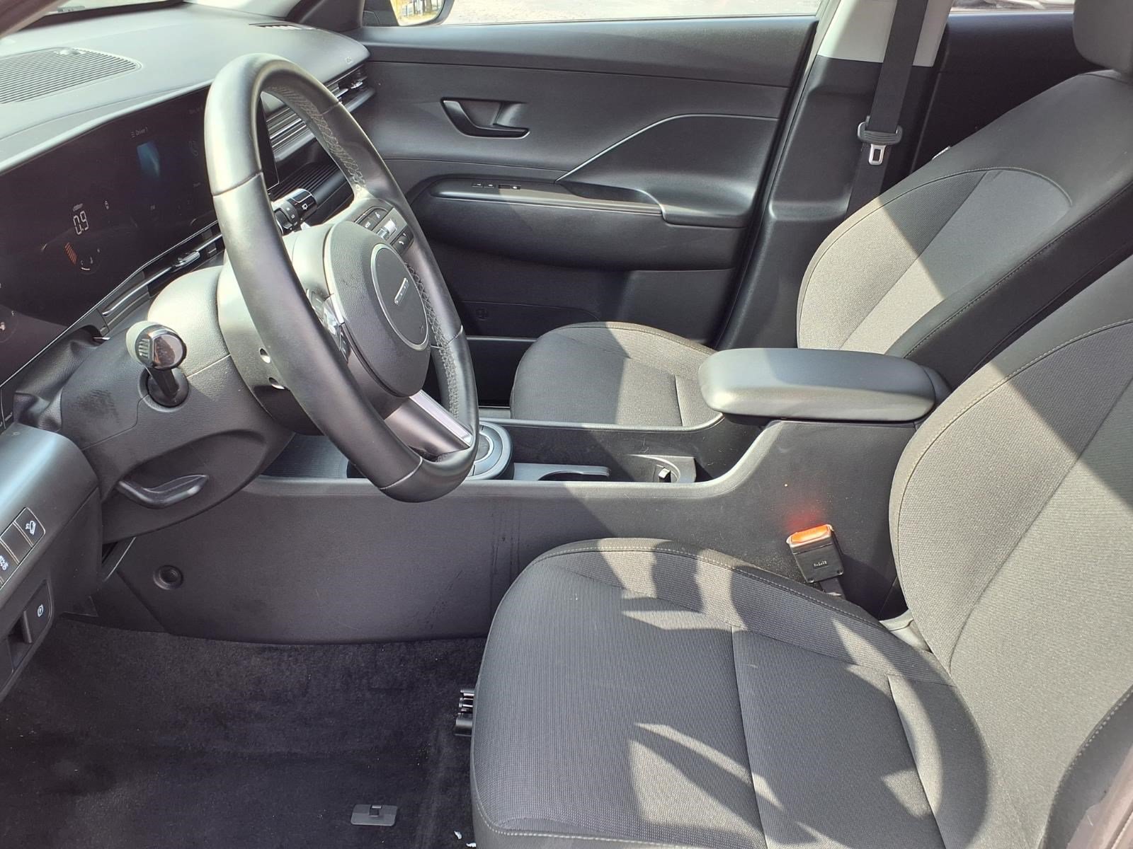 Used 2025 Hyundai Kona SEL AWD/4WD image 14