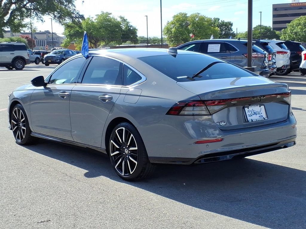 Used 2025 Honda Accord Touring image 10