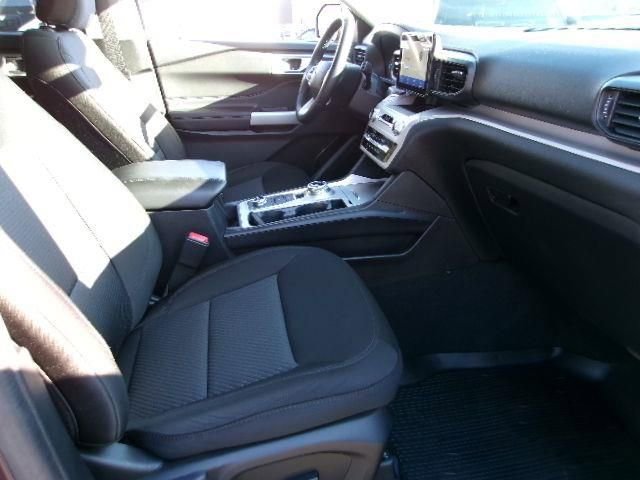 Certified 2023 Ford Explorer XLT AWD/4WD image 5
