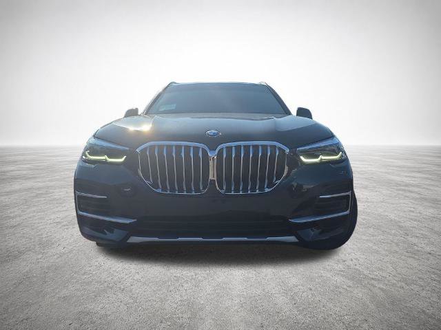 Used 2023 BMW X5 xDrive40i w/ Premium Package AWD/4WD image 3
