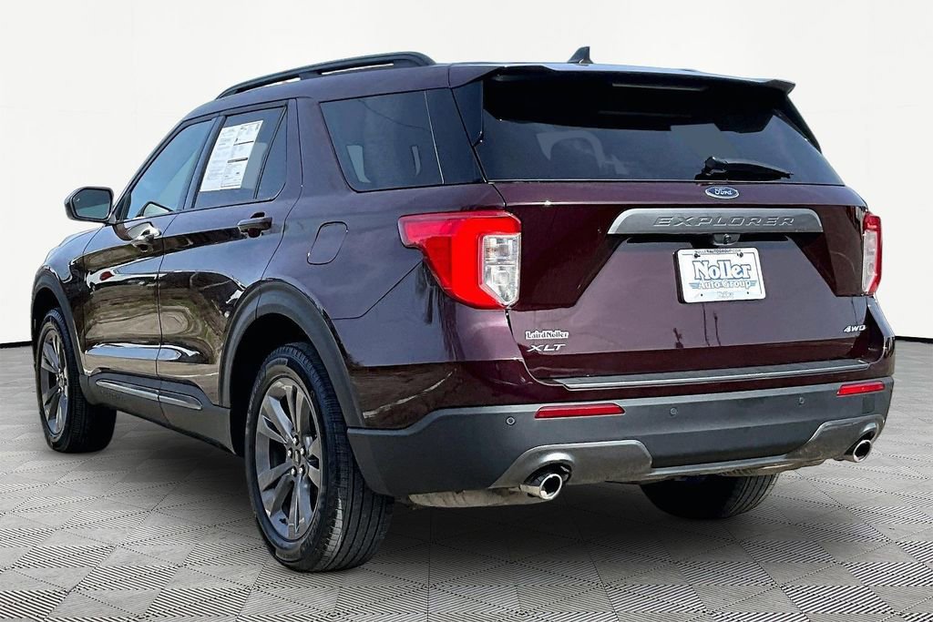Certified 2022 Ford Explorer XLT w/ Equipment Group 202A AWD/4WD image 2