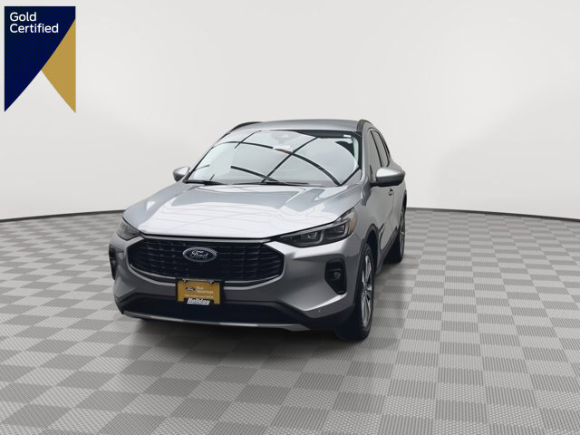 Certified 2024 Ford Escape Platinum image 1