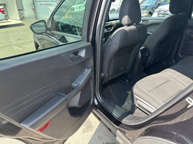 Certified 2025 Ford Escape Active AWD/4WD image 31