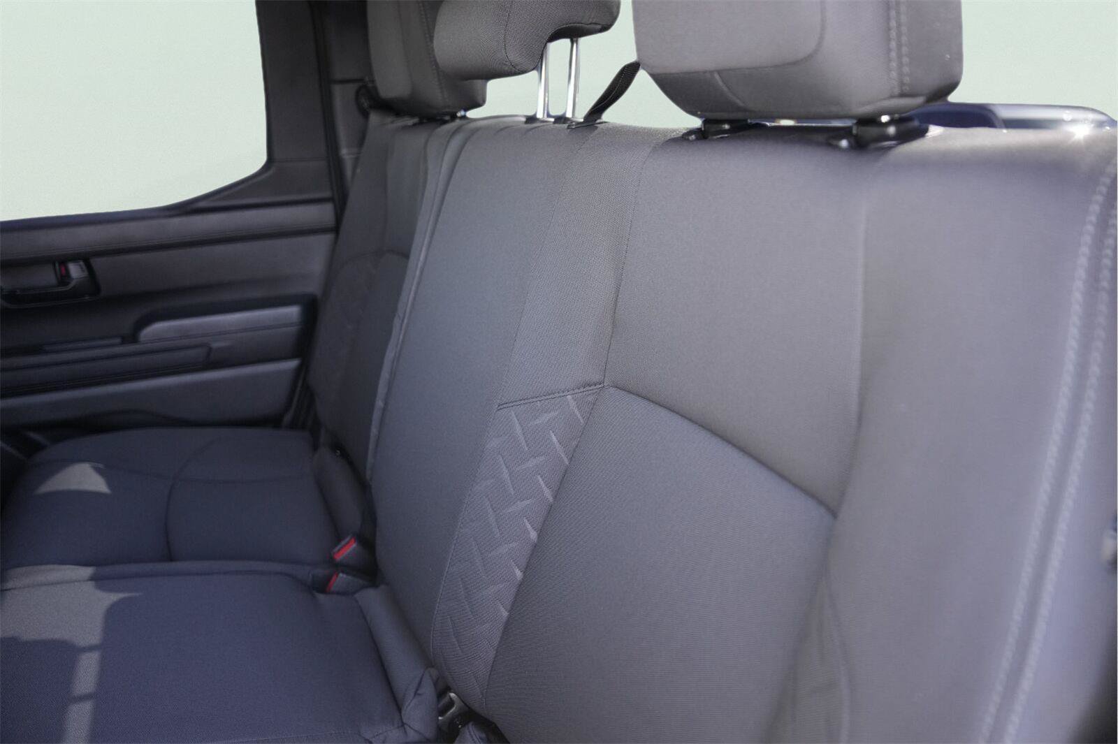 Used 2025 Toyota Tacoma SR5 AWD/4WD image 13