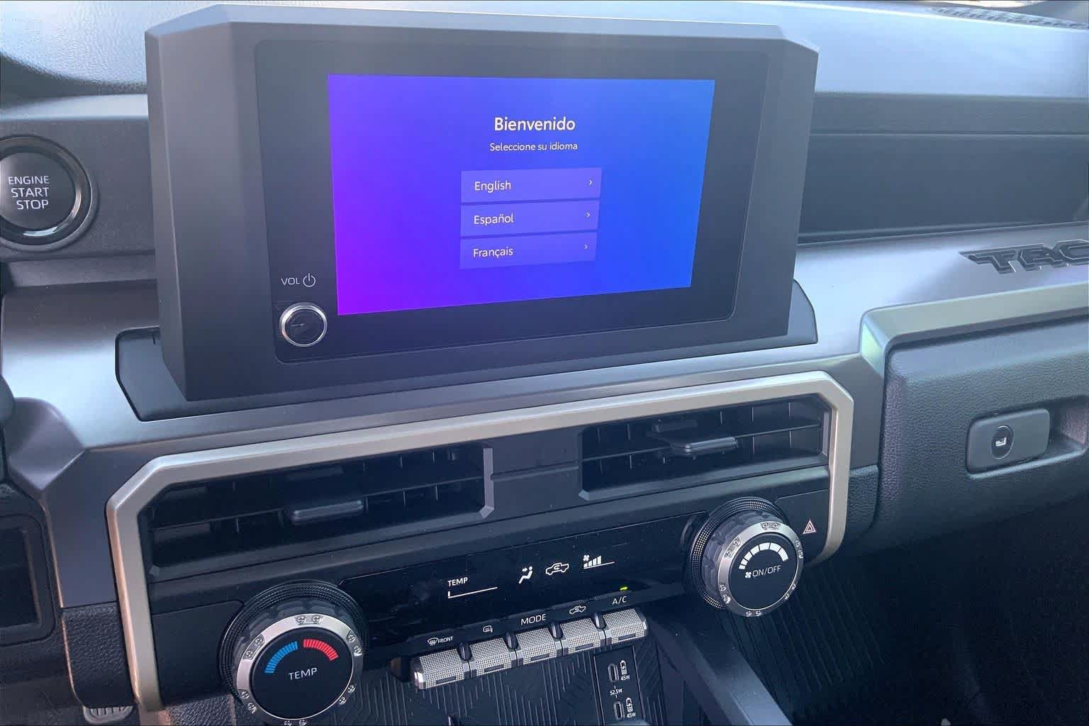 Used 2025 Toyota Tacoma SR5 AWD/4WD image 34