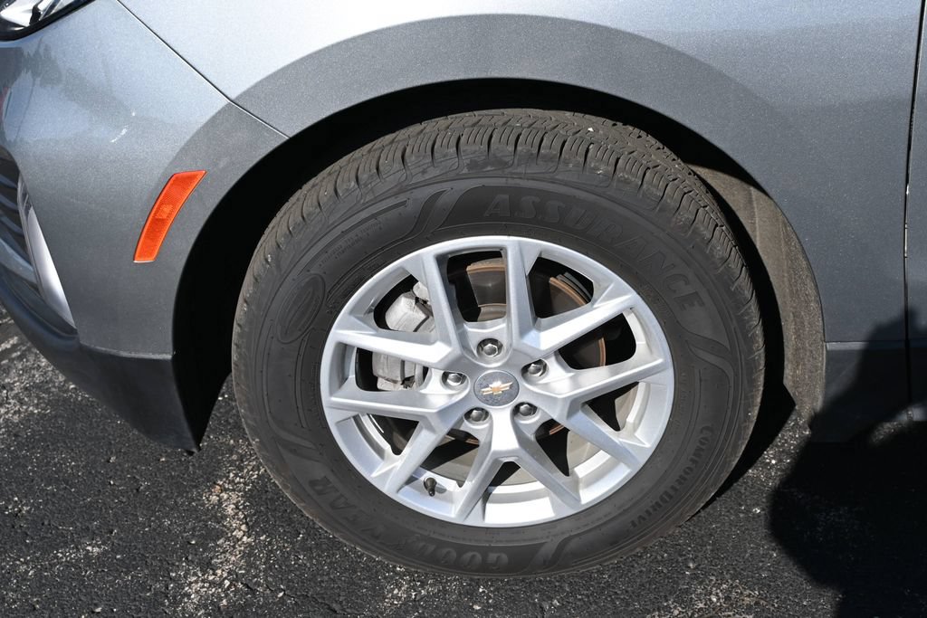 Used 2023 Chevrolet Equinox LT w/ Driver Convenience Package AWD/4WD image 14