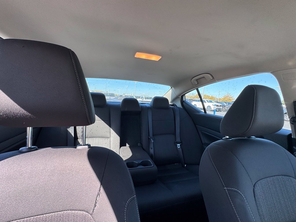 Used 2023 Nissan Altima 2.5 SV FWD image 27