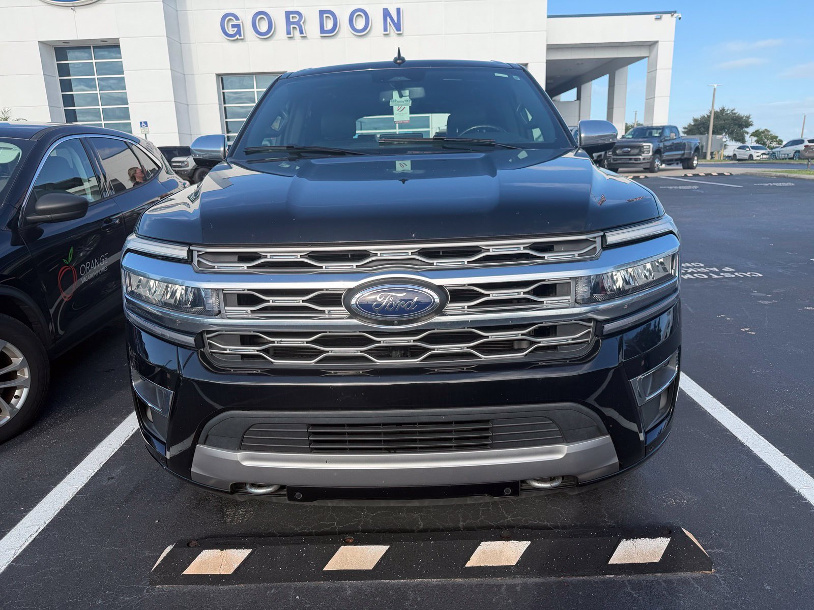 Certified 2023 Ford Expedition Max Platinum AWD/4WD image 3