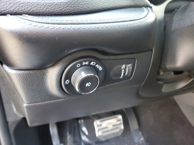 Used 2022 Dodge Durango GT image 19