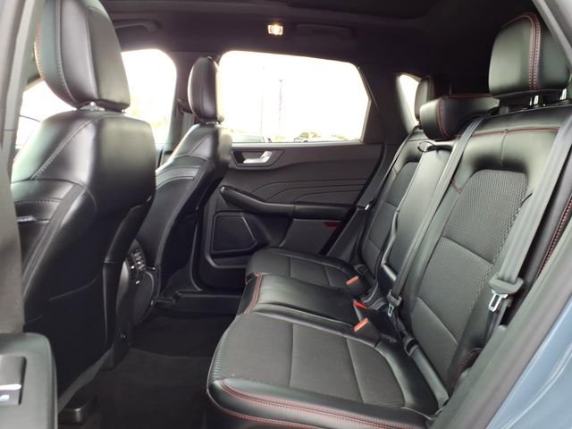 Certified 2024 Ford Escape ST-Line w/ Tech Pack #1 AWD/4WD image 24