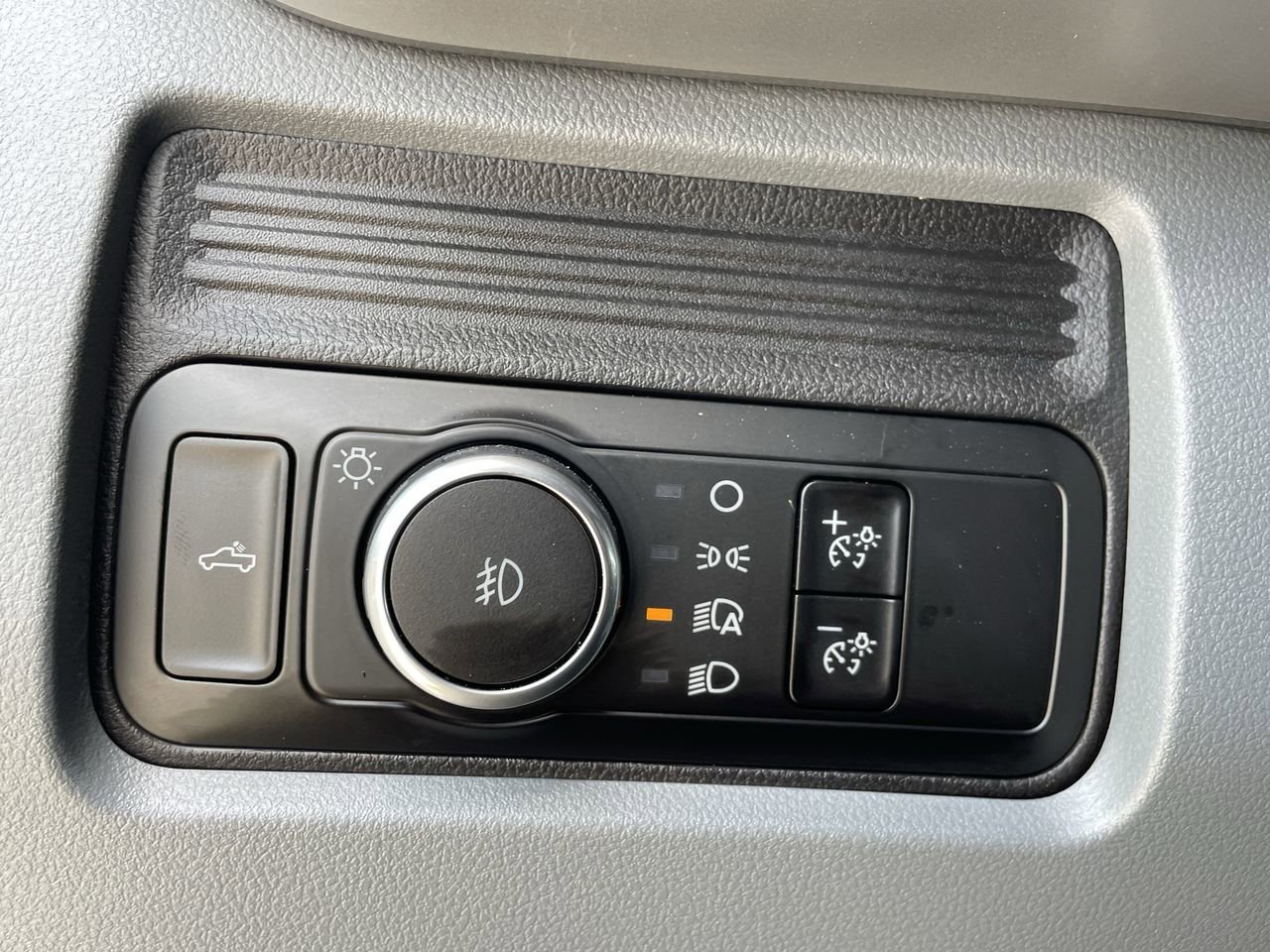 Certified 2024 Ford F350 XLT w/ 360-Degree Camera Package AWD/4WD image 25