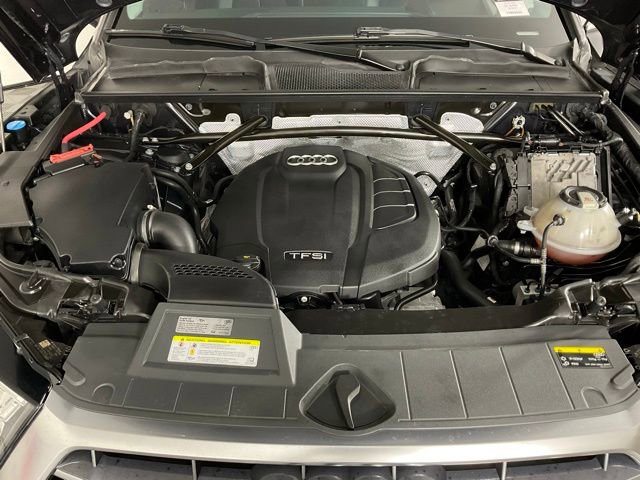 Used 2018 Audi Q5 Prestige w/ Prestige Package image 9