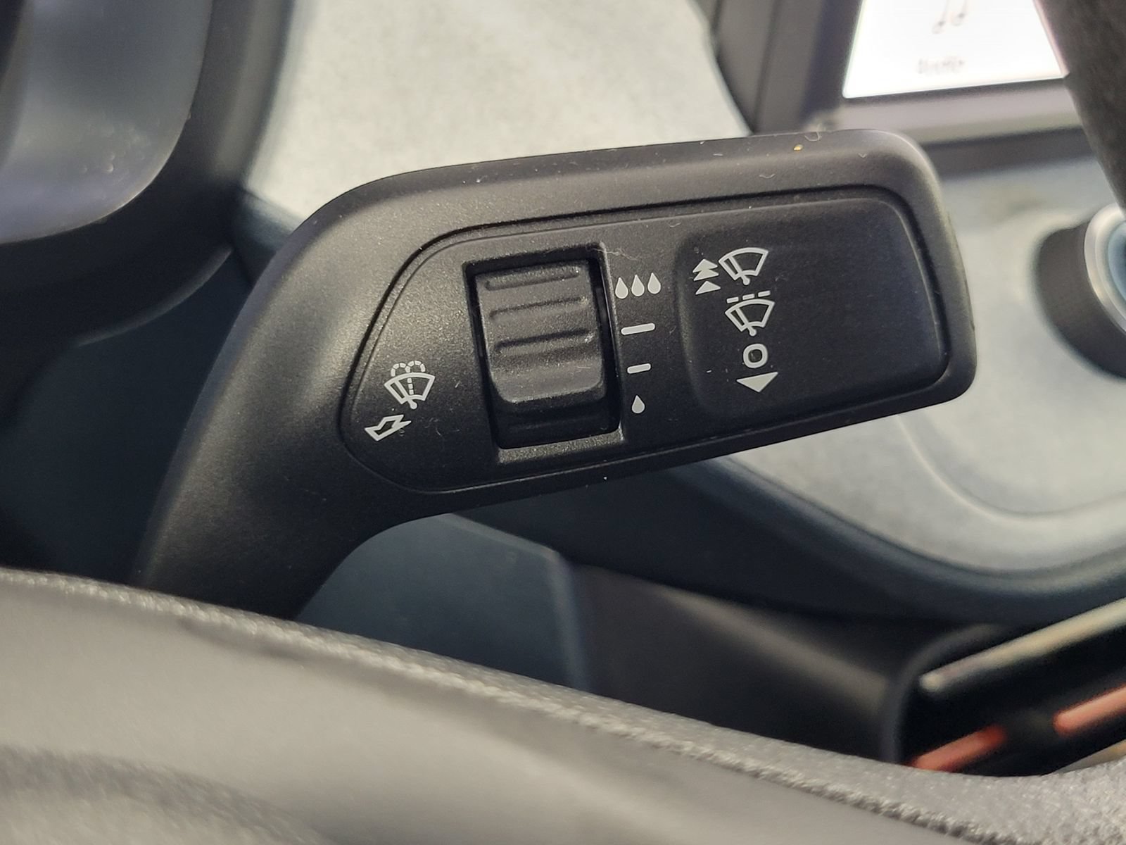 Certified 2022 Ford Maverick XLT FWD image 18