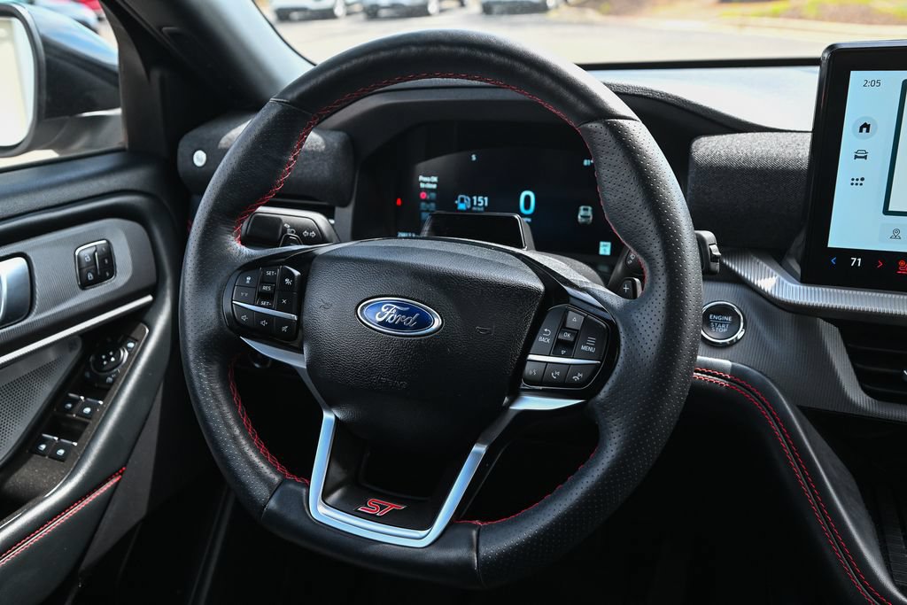 Certified 2025 Ford Explorer ST AWD/4WD image 33