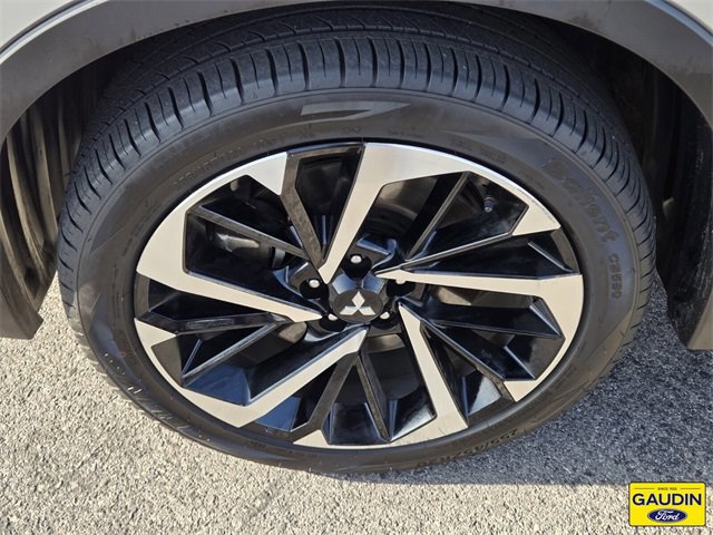Used 2024 Mitsubishi Outlander SE image 10