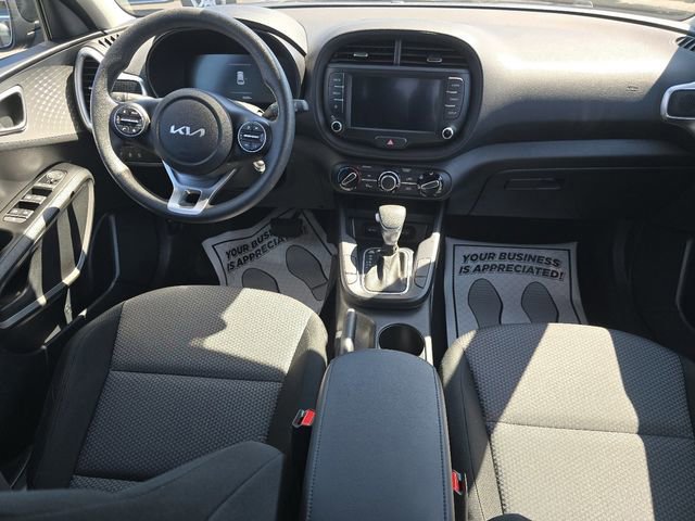 Used 2024 Kia Soul LX w/ Option Group 015 FWD image 19