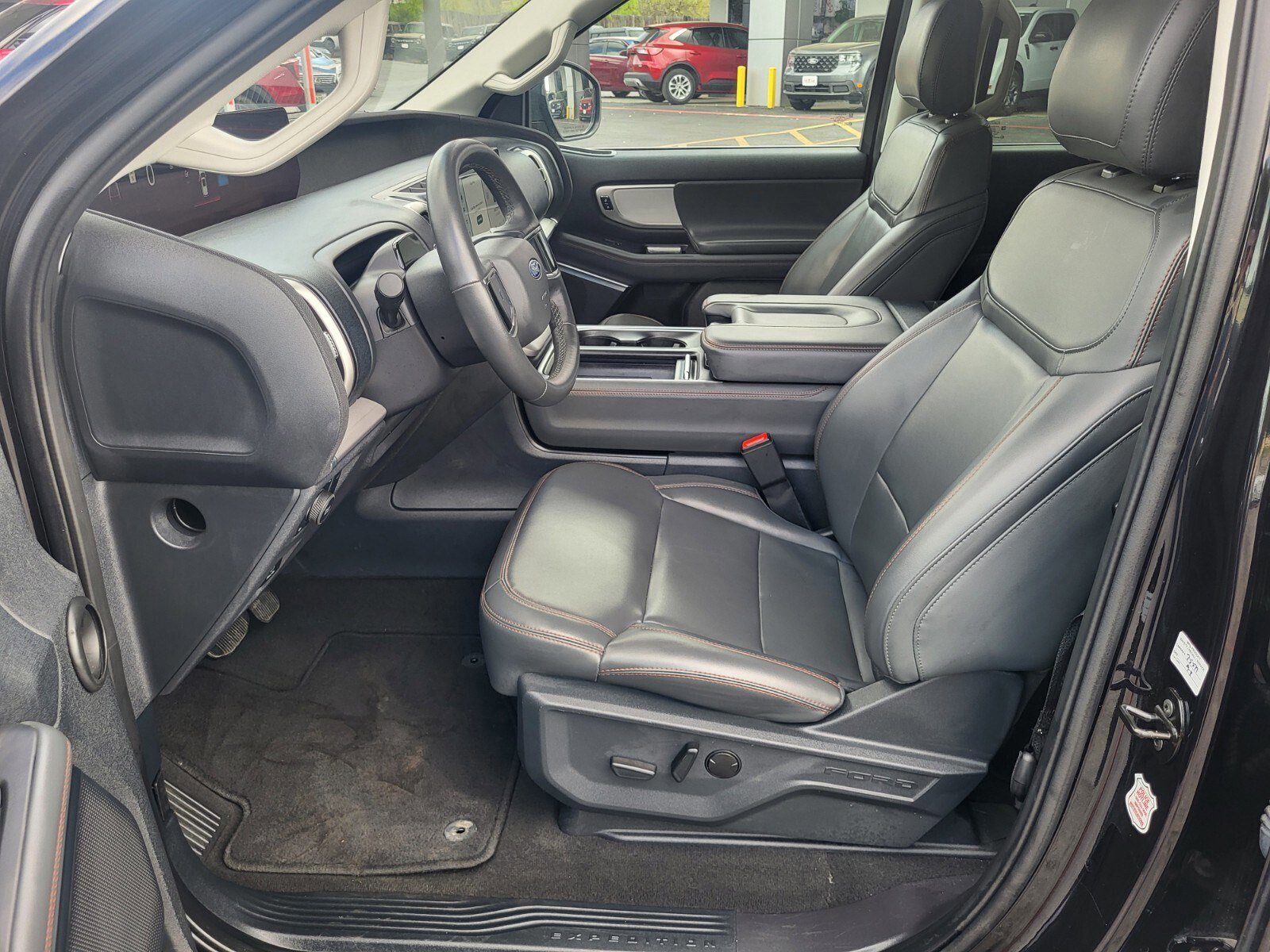 Certified 2025 Ford Expedition Active image 19