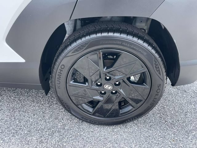 Used 2026 Hyundai Kona SEL Sport FWD image 9