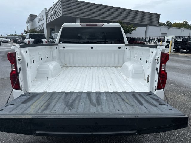Used 2022 Chevrolet Silverado 1500 LT AWD/4WD image 25