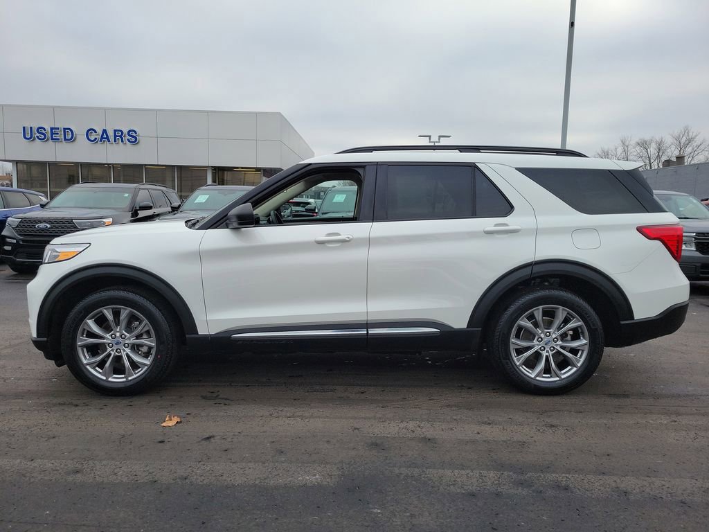 Certified 2023 Ford Explorer XLT w/ Equipment Group 202A image 2