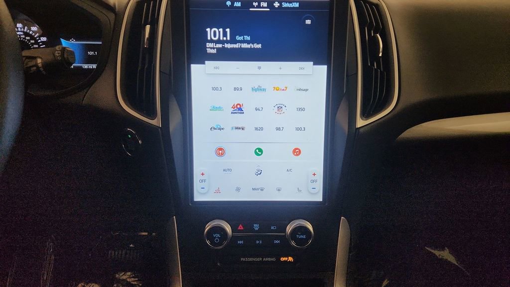 Certified 2024 Ford Edge SEL w/ Convenience Package image 17