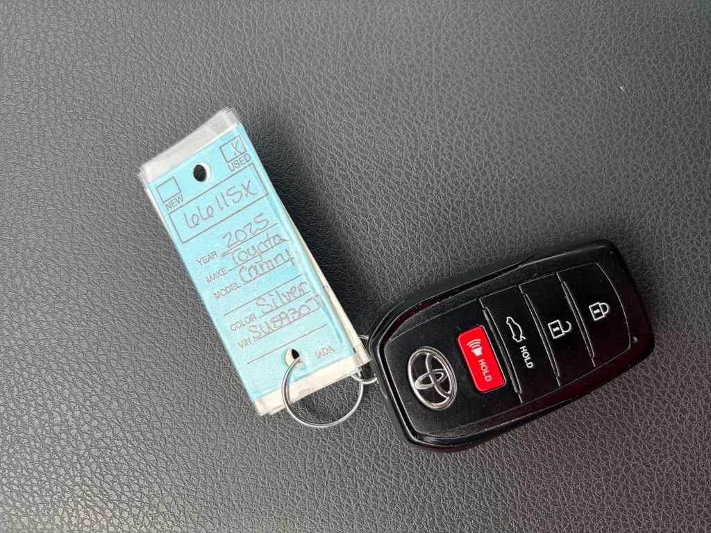 Used 2025 Toyota Camry LE FWD image 30